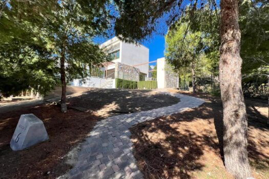 4 bedroom Villa for sale in Las Colinas Golf Resort