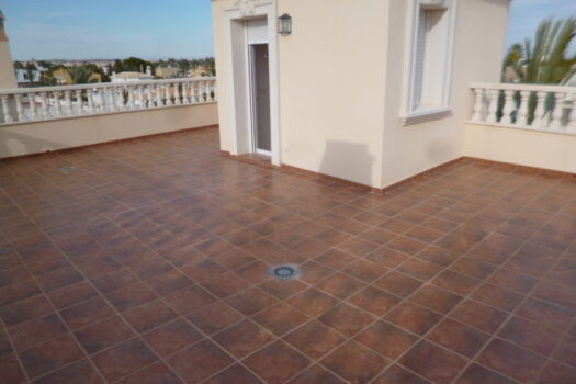 5 bedroom Villa for sale in Cabo Roig