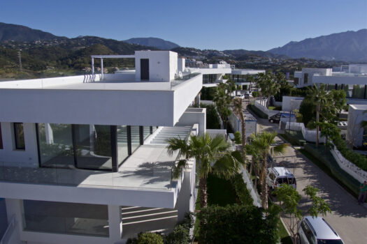 5 Bed Detached Villa for sale in Benahavis, Costa del Sol