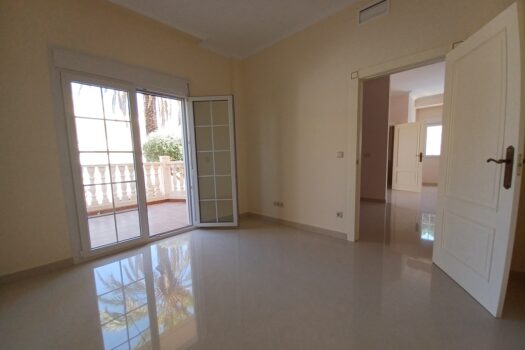 5 bedroom Villa for sale in Cabo Roig