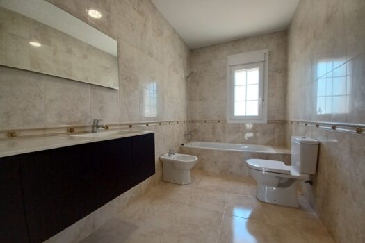 5 bedroom Villa for sale in Cabo Roig