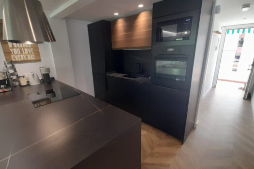 3 Bed Middle Floor Apartment for sale in Marbella, Costa del Sol