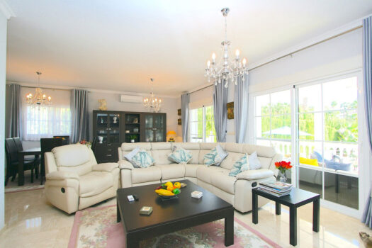 5 Bed Detached Villa for sale in Mijas Golf, Costa del Sol