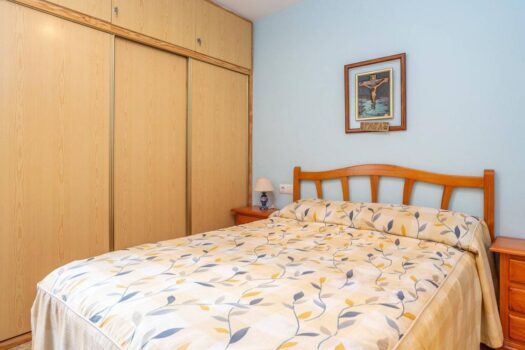 Spectacular south facing corner apartment with sea views 100m from the beach!