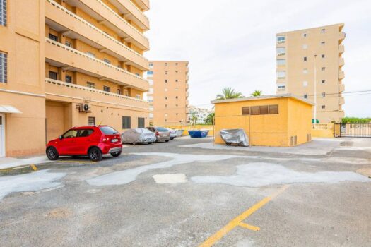 Spectacular south facing corner apartment with sea views 100m from the beach!