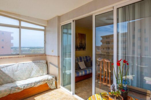 Spectacular south facing corner apartment with sea views 100m from the beach!