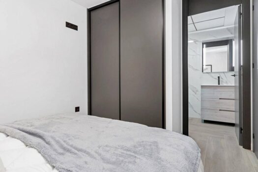 Renewed opportunity in the heart of Torrevieja.
