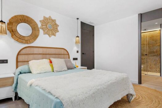 Renewed opportunity in the heart of Torrevieja.