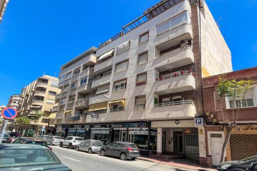 Renewed opportunity in the heart of Torrevieja.