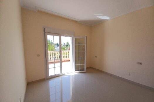 5 bedroom Villa for sale in Cabo Roig