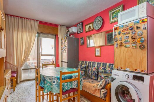 Opportunity with sea views and two bedrooms