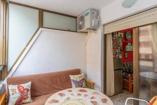 Opportunity with sea views and two bedrooms