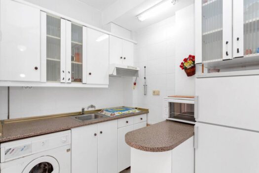Fantastic one-bedroom flat 200 metres from the sea