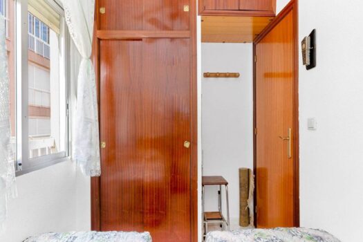 Fantastic one-bedroom flat 200 metres from the sea