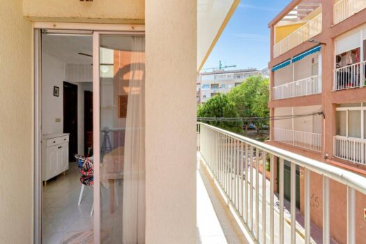 Fantastic one-bedroom flat 200 metres from the sea
