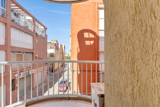 Fantastic one-bedroom flat 200 metres from the sea