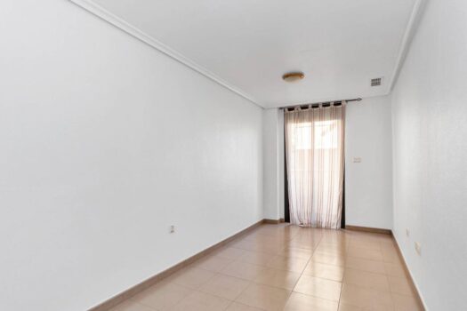 Great apartment like new!!