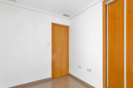 Great apartment like new!!