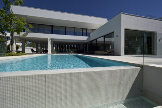 5 Bed Detached Villa for sale in Benahavis, Costa del Sol