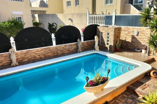 4 bedroom Villa for sale in El Galan