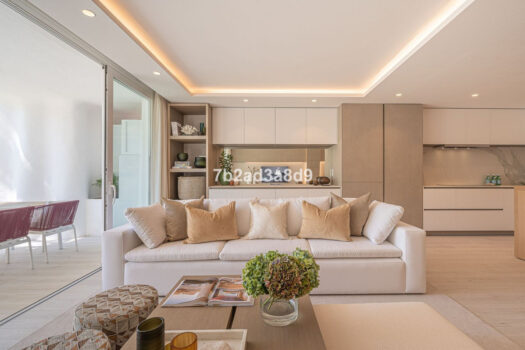 3 Bed Ground Floor Apartment for sale in The Golden Mile, Costa del Sol
