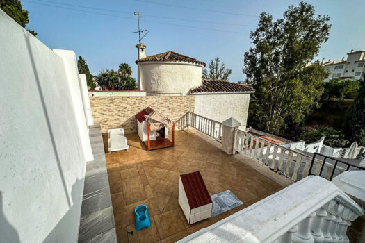 5 Bed Detached Villa for sale in Benalmadena, Costa del Sol