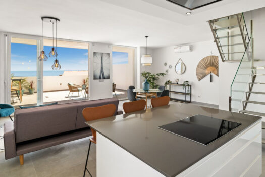 3 Bed Penthouse Apartment for sale in Estepona, Costa del Sol
