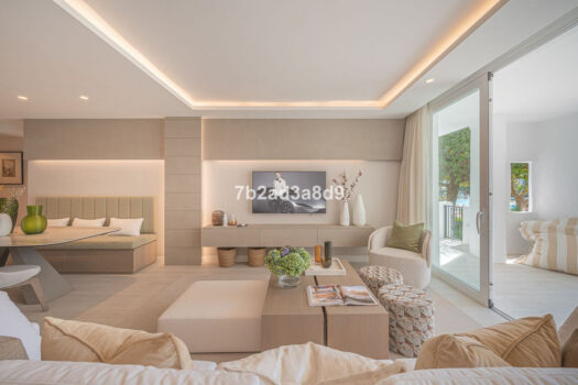 3 Bed Ground Floor Apartment for sale in The Golden Mile, Costa del Sol