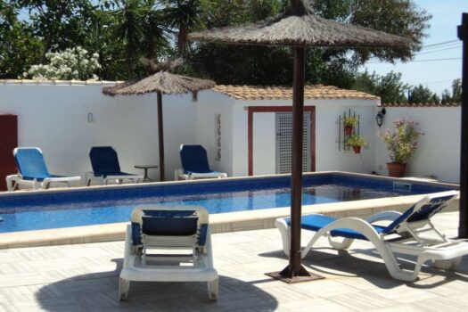 9 bedroom Villa for sale in Cabo Roig