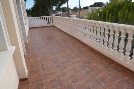 5 bedroom Villa for sale in Cabo Roig
