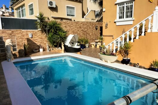 4 bedroom Villa for sale in El Galan