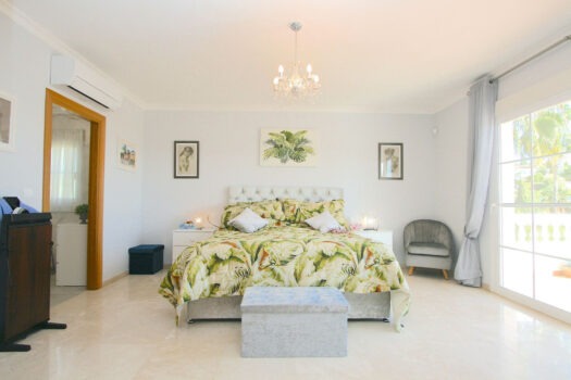 5 Bed Detached Villa for sale in Mijas Golf, Costa del Sol