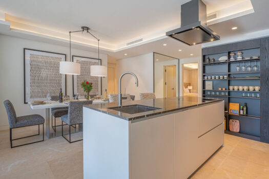 3 Bed Ground Floor Apartment for sale in The Golden Mile, Costa del Sol