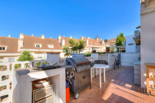 2 Bed Terraced Townhouse for sale in El Coto, Costa del Sol