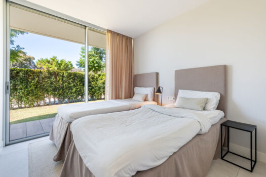 3 Bed Ground Floor Apartment for sale in Estepona, Costa del Sol