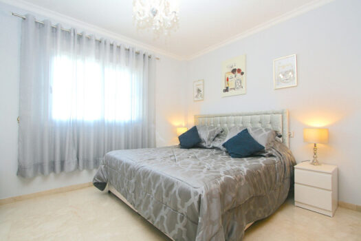 5 Bed Detached Villa for sale in Mijas Golf, Costa del Sol