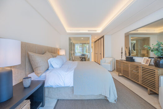 3 Bed Ground Floor Apartment for sale in The Golden Mile, Costa del Sol