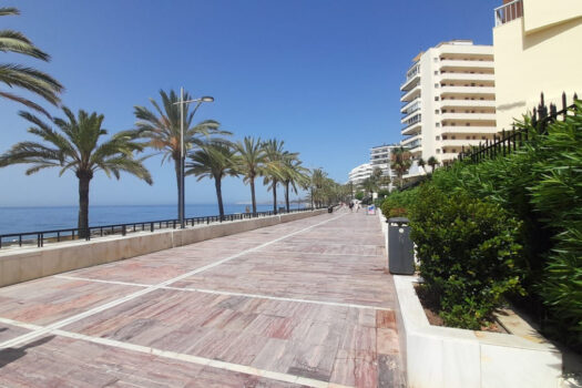 3 Bed Middle Floor Apartment for sale in Marbella, Costa del Sol