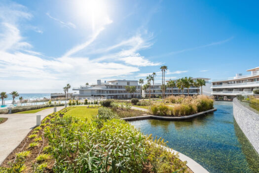 3 Bed Ground Floor Apartment for sale in Estepona, Costa del Sol