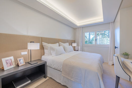 3 Bed Ground Floor Apartment for sale in The Golden Mile, Costa del Sol