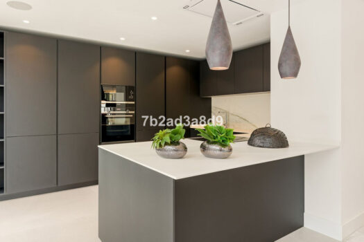 5 Bed Detached Villa for sale in Nueva Andalucia, Costa del Sol