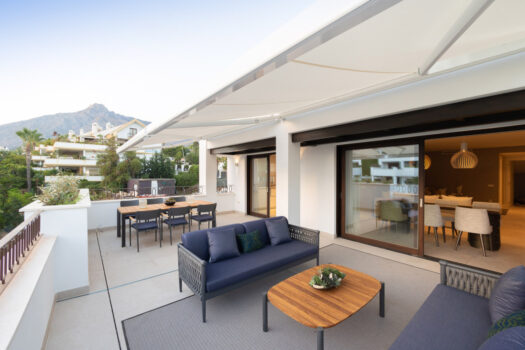 2 Bed Ground Floor Apartment for sale in Marbella, Costa del Sol