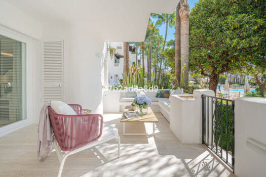3 Bed Ground Floor Apartment for sale in The Golden Mile, Costa del Sol