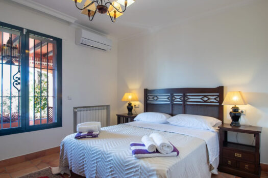4 Bed Detached Villa for sale in Mijas Golf, Costa del Sol