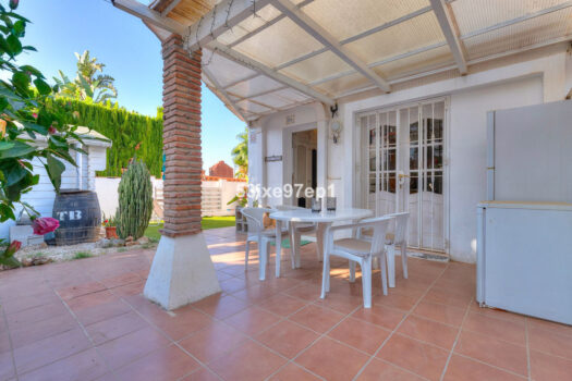 2 Bed Terraced Townhouse for sale in El Coto, Costa del Sol