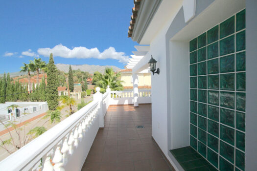 5 Bed Detached Villa for sale in Mijas Golf, Costa del Sol