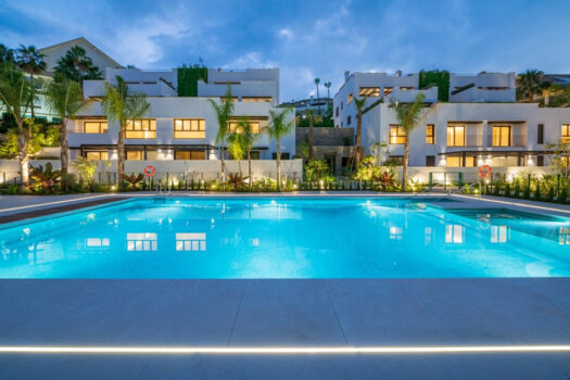 2 Bed Ground Floor Apartment for sale in Marbella, Costa del Sol