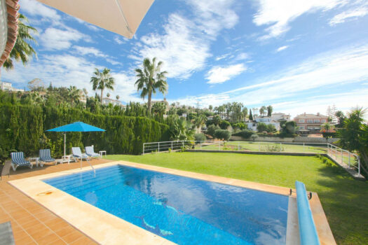 5 Bed Detached Villa for sale in Mijas Golf, Costa del Sol