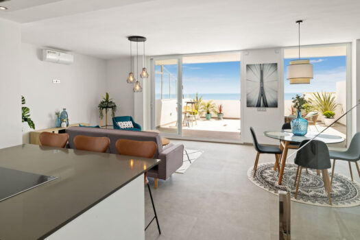 3 Bed Penthouse Apartment for sale in Estepona, Costa del Sol