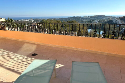 2 Bed roproperties.Penthouse Duplex Apartment for sale in Nueva Andalucia, Costa del Sol